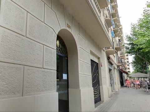 BARCELONA APARTMENT VILADOMAT, 