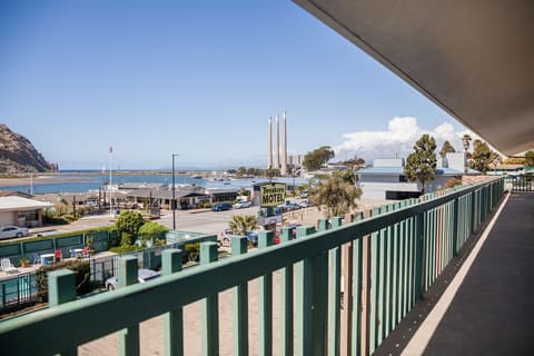 BREAKERS MOTEL MORRO BAY