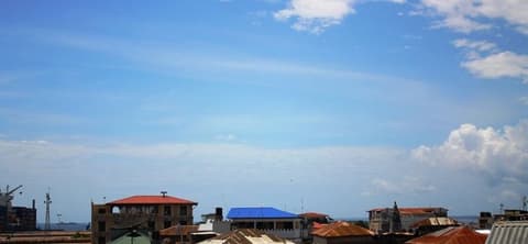 THE ROSAL STONETOWN HOTEL