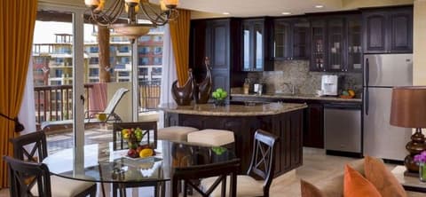 VILLA DEL PALMAR LUXURY RESIDENCES