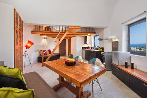 OLD VOURVOULOS HOUSES