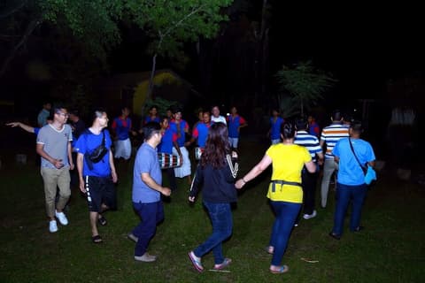 SAFARI ADVENTURE LODGE