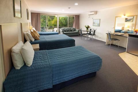 B.W FAIRWAY MOTOR INN, 