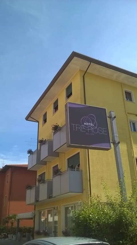 HOTEL TRE ROSE, 