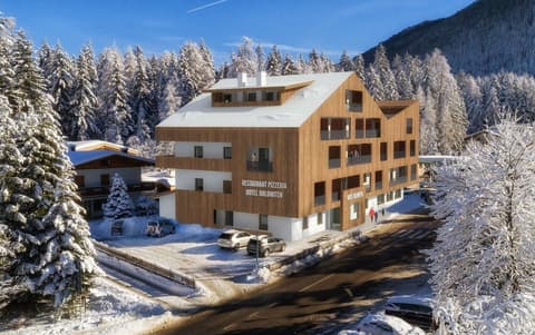 HOTEL DOLOMITEN