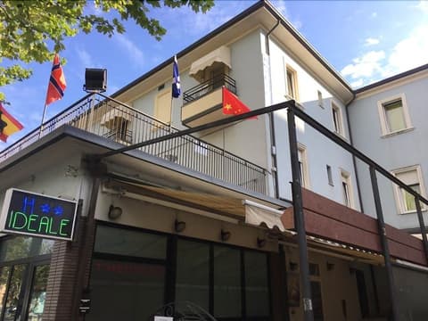 HOTEL IDEALE