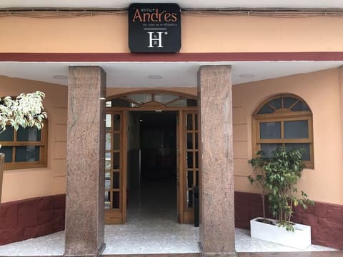 HOSTAL ANDRES