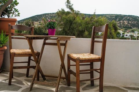MANOUSOS' ROOMS