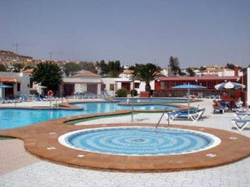 APARTAMENTOS CASTILLO BEACH PARK