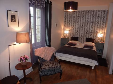 LES BELLES DE MAI GUESTHOUSE