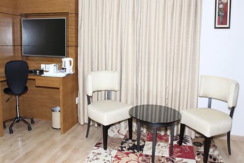 HOTEL HARRISON PALACE