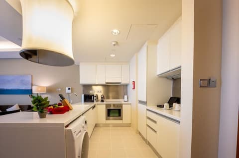 THE ADDRESS DUBAI MALL BY THE S HOLIDAY HOMES