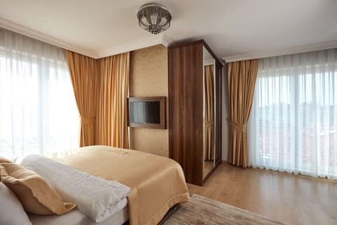TARABYA SUITES