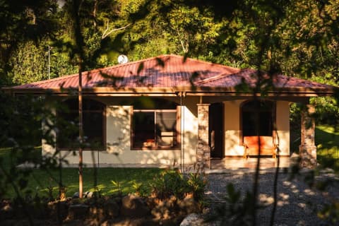 LA MACADAMIA - MONTEVERDE, 