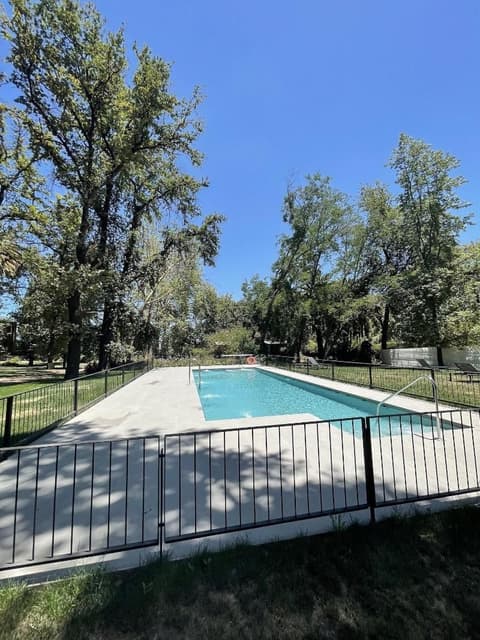 LAS MAJADAS DE PIRQUE, HOTEL & CENTRO DE CONVERSAC