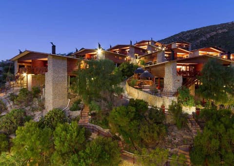AVALON SPRINGS BY DREAM RESORTS