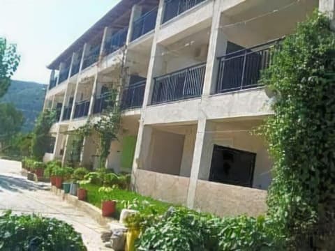 Pansion Porto Tsi Ostrias