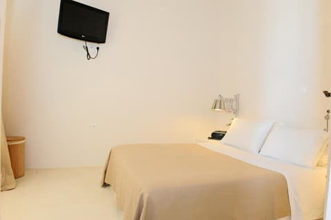 Sarakiniko View Studios