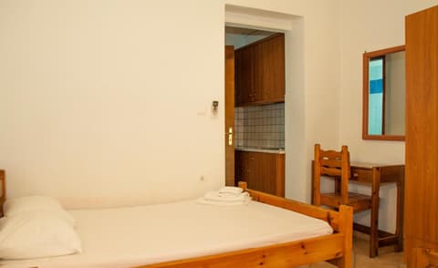 Stavrodromi Hotel