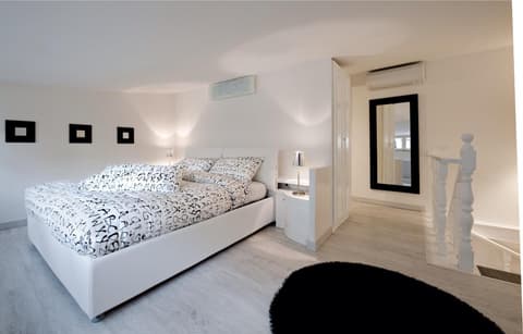 Black And White Suite