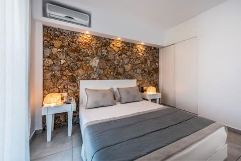 Gaia in Style - Adults Only