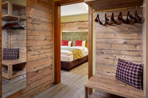 Dorfkrug Kaprun - Luxury Suites & Appartements