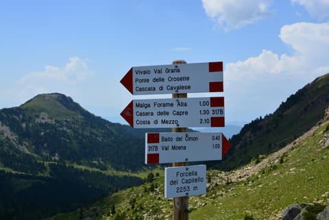 DOLOMITES B&B - Suites, Apartments and SPA