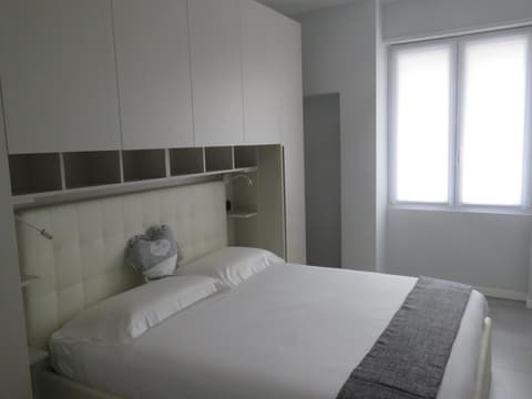 Lake Como Apartments