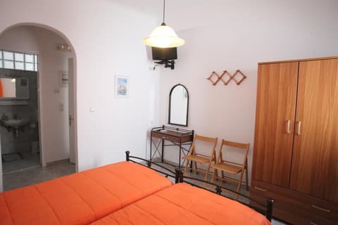Afroditi Syros