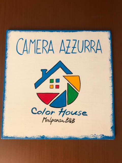 Color House Malpensa B&B