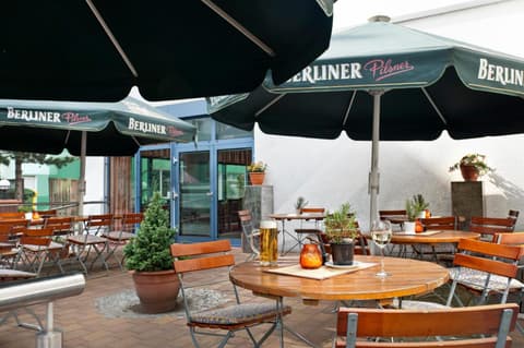 Good Morning + Berlin City East