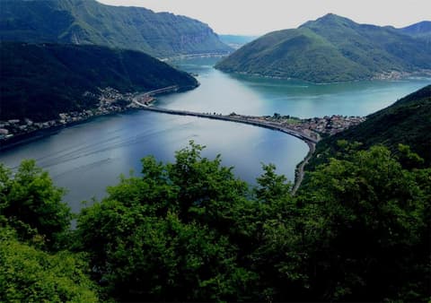 Hotel Dischma - BUS AND TRAIN