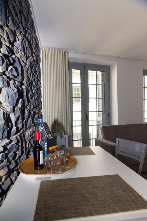 Apartamentos Funchal by Petit Hotels