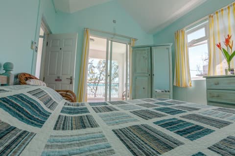 Villa Bella Charming Beachfront Guesthouse