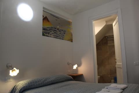 Rina Rooms