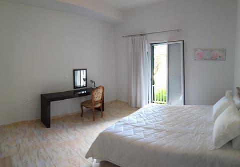 GEOMAR HOUSE 2 SKY AND VIEW, 