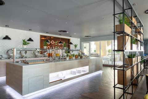 Premier Inn Dubai Al Jaddaf, 