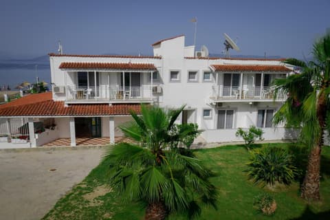 Ammos Apartments
