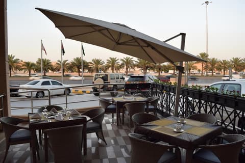 Best Plus Aurora Hotel