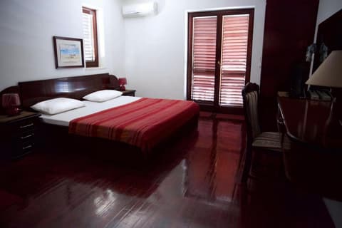 Villa Sara Guesthouse