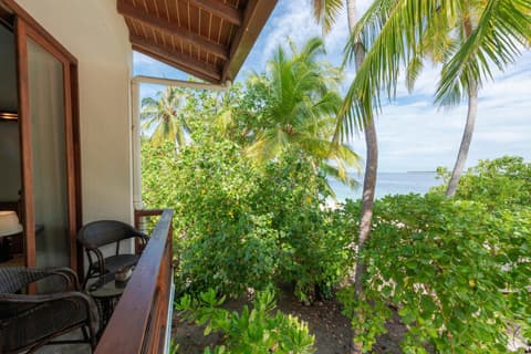 Aveyla Manta Village