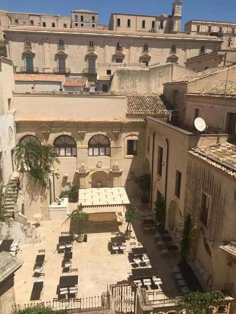 Landolina Palace Hotel