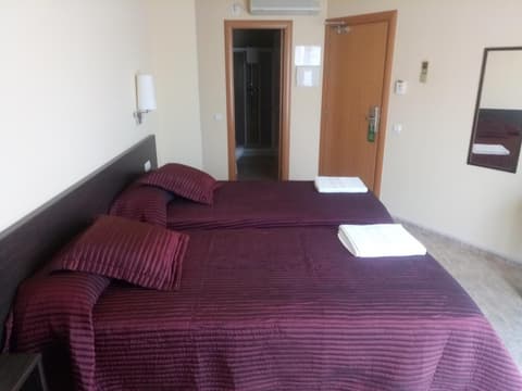 Hostal Sant Sadurní