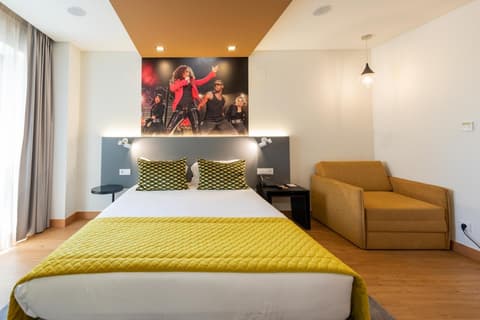 America Diamonds Hotel, 