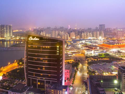 Similan Hotel Zhuhai-Gongbei Port High speed Railway Station