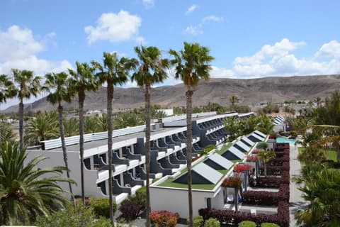 R2 Romantic Fantasia Suites - Adults Only, 