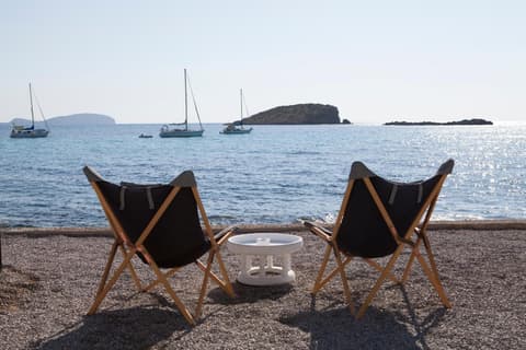 Jacaranda Apartments & Studios, 