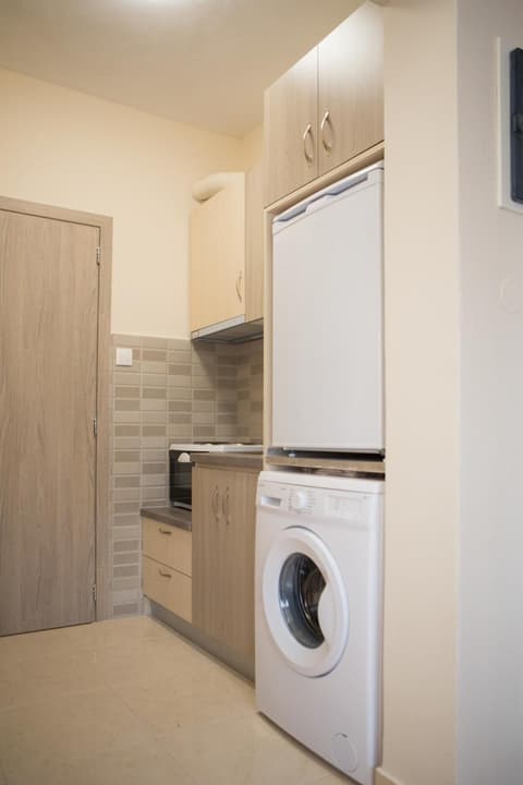Kosmos Service Apartment Modern Spirit 1