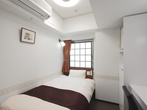 Check in Shijokarasuma, 