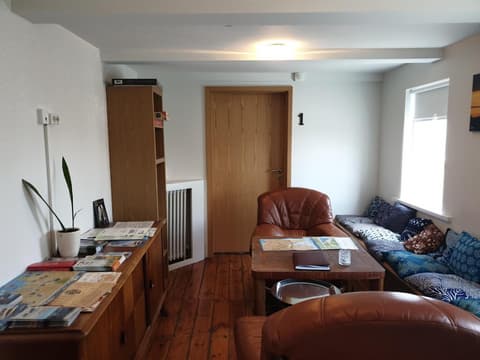 Grand-Inn Bar and Bed